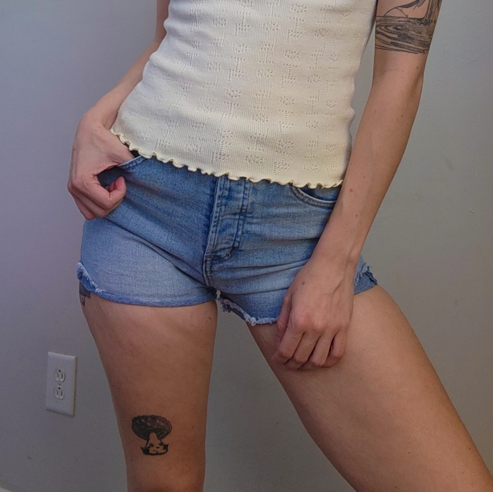 Jessica Simpson Infinite High Waisted Shorts Size 27